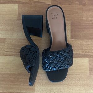 NWOT Black Braided Slide Heels - Size 7.5
